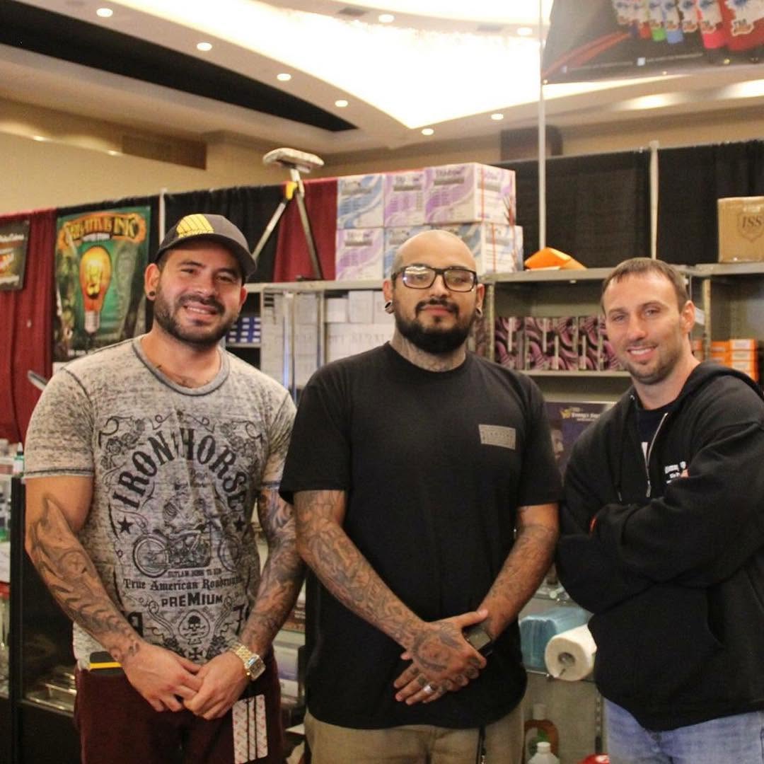 Got to spend some time with my friends and @starbritecolors pro team . @samchacontattoo @tringwalt @tringwalt